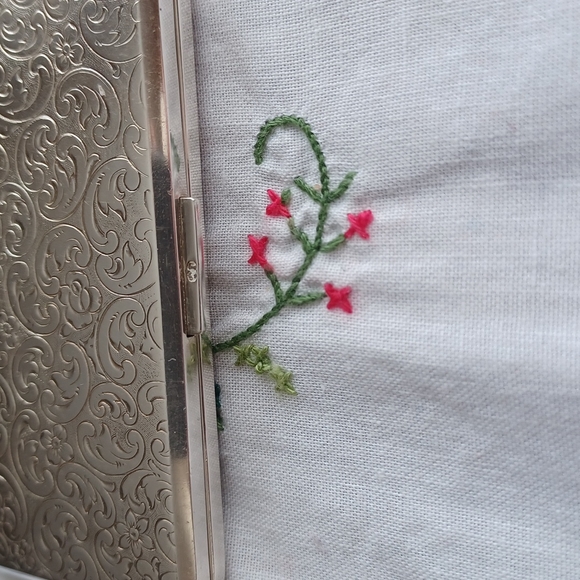 Vintage Ladies Silver Cigarette Case - Picture 4 of 4